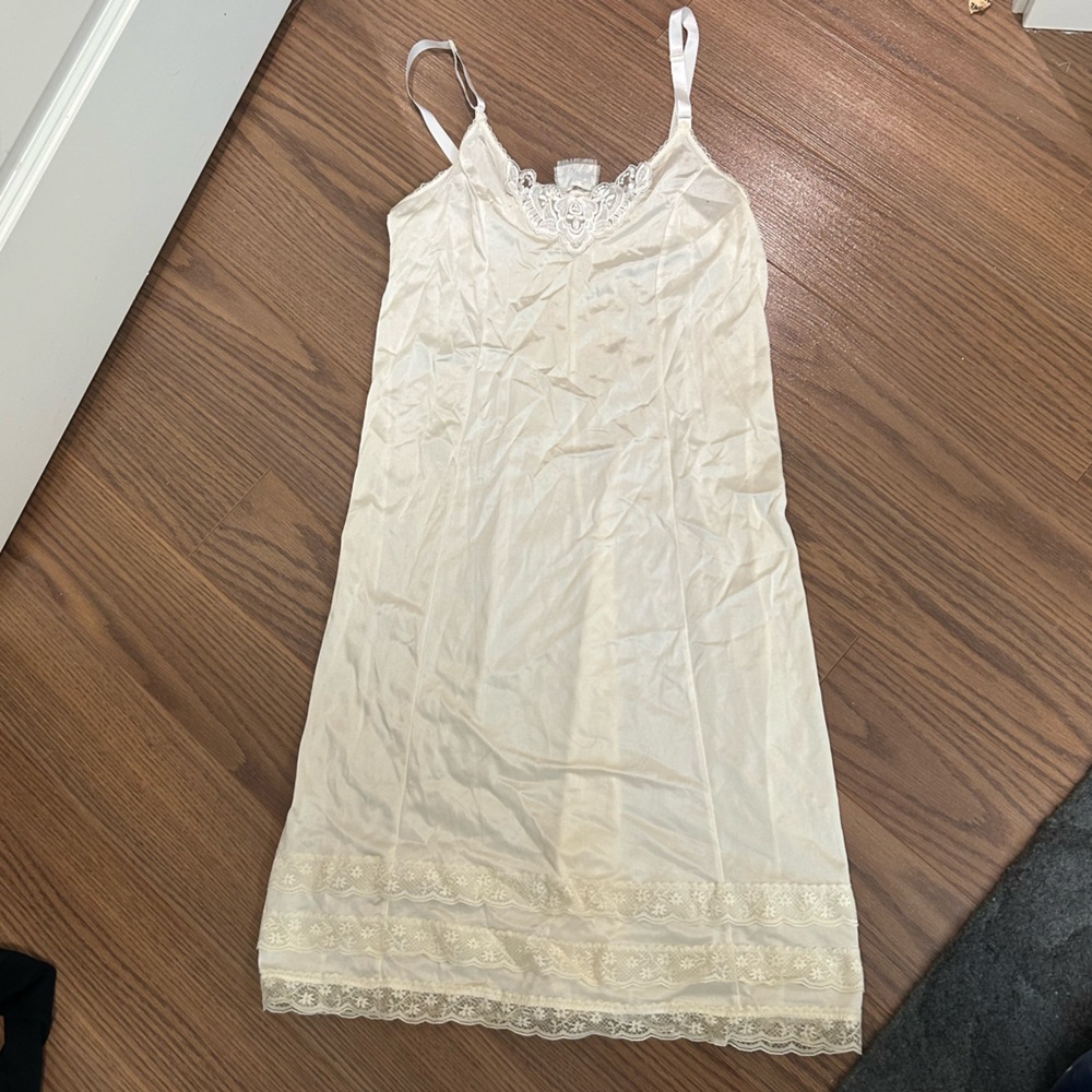 White/cream vintage slip